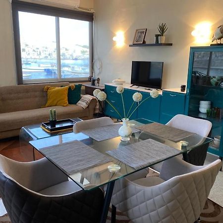 세인트폴스베이 A Sea View Maisonette Right On The Waters Edge. 아파트 외부 사진