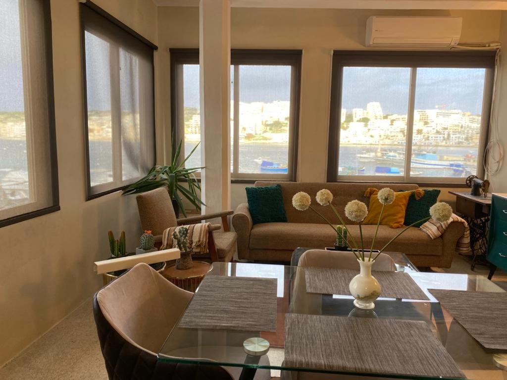 세인트폴스베이 A Sea View Maisonette Right On The Waters Edge. 아파트 외부 사진
